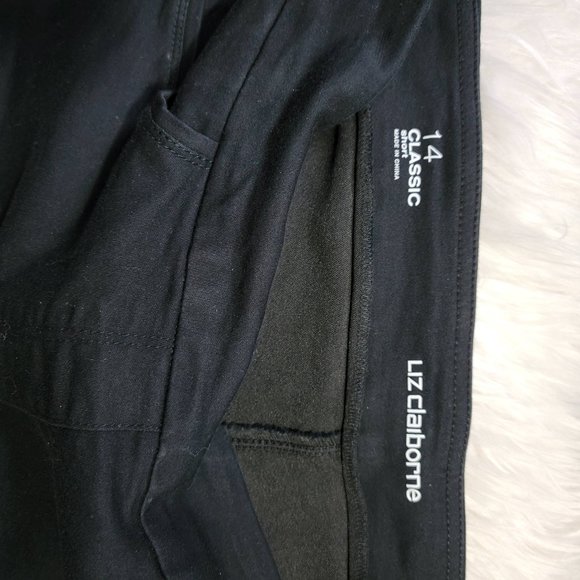 NWOT Black Stretch Liz Claiborne Shorts Size 14 - Picture 5 of 12